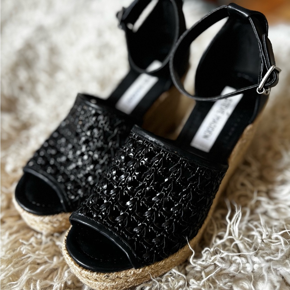 Steve Madden Black Espadrille Flats